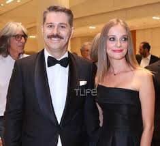 Οι πρωταγωνιστές της παράστασης «όσα η καρδιά μου στην καταιγίδα», νικόλας αγγελής και λένα δροσάκη, παραδέχονται πως είναι ζευγάρι στη ζωή και μιλούν για τη σχέση τους στο hello!. Ale3andros Mpoyrdoymhs Lena Drosakh O Erwtas Toys Dynamwnei Pantoy Mazi Iciao