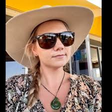 Annamaria De Rosa (@AM_DeRosa)