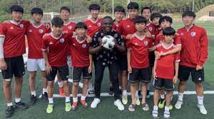 손흥민 / ˈ s ɒ n ˈ h ʊ ŋ. Son Heung Min Spurs Forward Who Became Asia S Most Expensive Footballer Cbbc Newsround