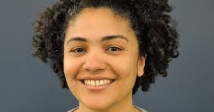 Paula Damasceno De Oliveira Wins Outstanding Student Library Worker Award