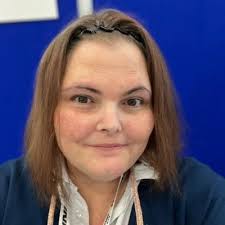 Deb Burnett (@DebBIGGA)