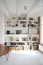 Comment Decorer Le Mur Avec Une Belle Etagere Murale Salon Confortable Idee Deco Maison