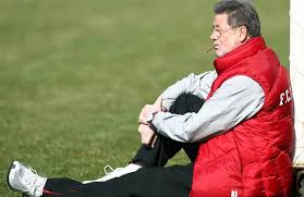 În total, fotbalistul a avut 454 de apariții în liga 1 și 53 de goluri marcate. Poveste Uluitoare Cu Cornel Dinu El Mi A Dat O CÄƒpÄƒÅ£anÄƒ Eu L Am Luat La Crosee