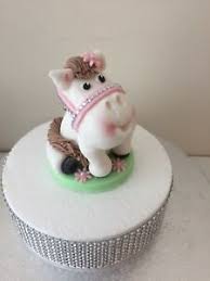 Horse cakes plus tutorials for the equestrian fan's birthday or special occasion in both cartoon and horse & pony cakes are a popular request for birthdays and while they can seem like quite a. Edible White Pony Horse Cake Topper Decoration Ebay