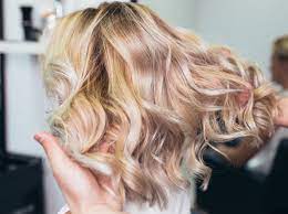 Das heißt aber nicht, dass balayage nur für langes haar geeignet ist. Passt Balayage Zu Meinem Haar Alle Infos Und Kosten Freundin De