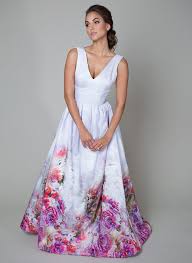 In addition, floral dresses for weddings are favorite for most of the girls. 15 Head Over Heels Gorgeous Floral Wedding Dresses