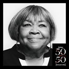 Thank you @forbeswomen for included me in this year's @forbes 50 Over 50.  It's such an honor! ❤️ And the biggest congratulations to all the other  women creating an impact. #forbesover50