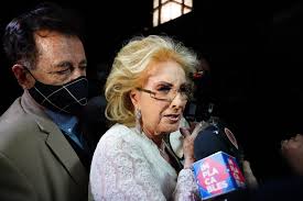 12.08.2021 / política y medios cristina kirchner nombró a marcela tinayre y mirtha legrand vuelve a la tv: Mirtha Legrand Enojada Porque Todavia No Fue Vacunada Con La Salud No Se Juega Infobae