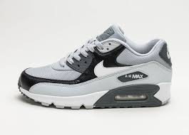 Nike Air Max 90 Essential Wolf Grey White Pure Platinum Black Lpu Sneaker Sneakers Nike Air Max Sneakers Nike