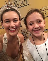 Jody Paris's Instagram, Twitter & Facebook