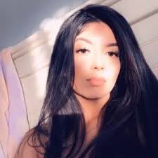 Lisa Baeza's Instagram, Twitter & Facebook