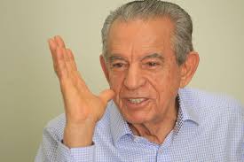 É grave, porém permanece estável", diz filha sobre estado de saúde de Iris  Rezende