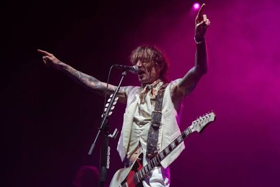 The Darkness Announce 2025 USA Tour - AXS TV