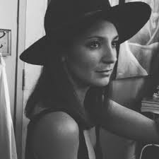 Notre #mondaymuse du mois de mai est nulle autre que l'égérie de Alvaro  Coiffure pendant près de 20 ans, Audrey Benoît. Mannequin de renommée  mondiale dans les années 90, Audrey Benoît est