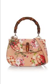 La Valise Ideale Pour Partir A Bali Vanity Fair Sac Porte Epaule Sac Bandouliere Cuir Produits En Cuir