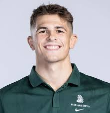 Wrestling Places Fourth at Midlands Championships