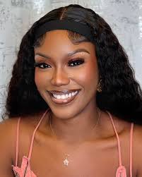 When the makeup eats first 😮‍🔥 ❤️ We are so grateful for every December  booking 🤍 Thank you to the girlies who supported us as we close out the  year — more