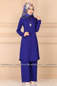 Kolyeli Tesettur Takim 8013mda386 Saks Moda Selvim Moda Stilleri Musluman Modasi Moda