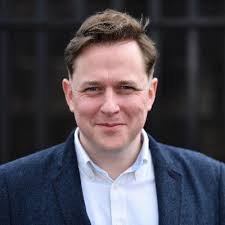 John Macneill 🏴󠁧󠁢󠁳󠁣󠁴󠁿 == (@JohnMacneill2)