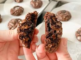 Beat in the eggs and vanilla and continue to mix for 2 minutes. Chocolate Chip Cookie Recipe In Spanish How To Bake Cookies Spanish Project Youtube 94 Would Make Again Jessicac37 Images