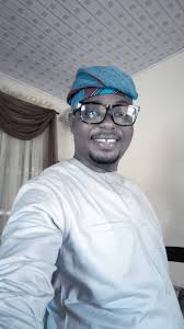 That's a different woman, isn't it? Yes; this is his new year's Eve.