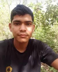 TeleHonduras//Anderson Joya es el joven encontrado muerto en Lepaera,  Lempira, hasta el momento se desconocen las causas de su muerte, el cuerpo  se encontraba en avanzado estado de descomposición. El era originario