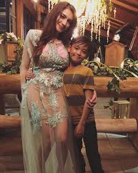 Check spelling or type a new query. Dua Tahun Menjanda Ini 10 Potret Mandiri Angel Karamoy Urus Anak