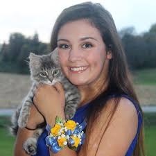 Cammi Curry (@Cur_cam)