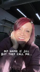 Emma Auld's Instagram, Twitter & Facebook