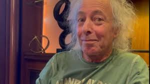 "On est assez tristes" : Michel Fugain annonce la mort de Gérard Kaplan,  "membre important" du Big Bazar