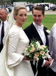 Alixandra collections (www.shopalix.com) features the latest trends in women's jewelry, clothing &. The Royal Order Of Sartorial Splendor Wedding Wednesday Princess Alexandra Of Sayn Wittgenstein Ber Royal Wedding Dress Princess Wedding Dresses Royal Brides
