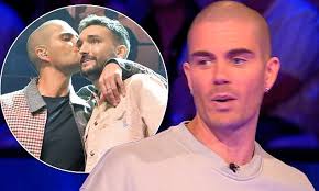 Max George fights back tears as he plays Tipping Point in memory of close  friend Tom Parker following his tragic death to brain cancer aged 33