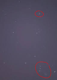 Two stars of the dipper edge. Does This Photo Show The Little Dipper And Big Dipper Astronomy Stack Exchange