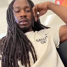 Do anyone know of a show that fixes gas blowers in Apopka