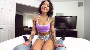 Hottie Babe Honey Gold Gets POV Cum In Her Mouth - XVIDEOS.COM