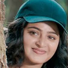 Cute anushka shetty at raghavendra rao's son wedding reception. Anushka Shetty