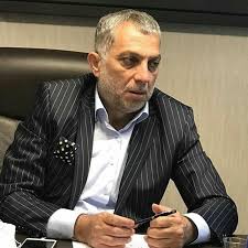 Metin külünk'ün, uluslararası ticarette tarife dışı engeller, barışı arayan dünya,küreselleşen dünya'da türkiye verengarenk şehir i̇stanbul,anadolu düşüncesi ışığında büyük türkiye rüyası isimli beş kitabı ve kendi yazdığı şiirleri okuduğu şiir cd si bulunmaktadır. Metin Kulunk Cocugu Var Mi Biyografi Sitesi