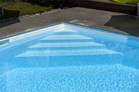ein uberfalliger swimming pool schwimmbad de gartenpools swimming pool pool im garten