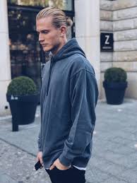 Loris karius statistics and career statistics, live sofascore ratings, heatmap and goal video highlights may be available on sofascore for some of loris karius and 1. Loris Karius On Twitter Eyes On The Prize Championsleauge 6daystogo Lfc Lk1