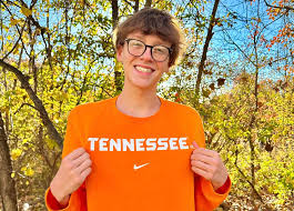 Vols Pick Up Verbal Commitment From Distance Ace Mac Clark - Swimming World  News
