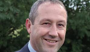 HSE chief executive steps down