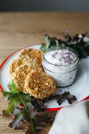 Oven Fried Green Tomatoes With Garlic And Onion Yogurt Sauce Fries In The Oven Fried Green Tomato Sauce Fried Green Tomatoes