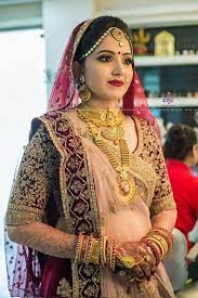 Pin By Urbangems On North Indian Bridal Dresses Indian Bridal Dress Bridal Couture Week Indian Bridal