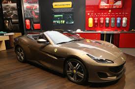 Viewed head on, there is just a hint of ferrari's last v12 flagship, the f12 berlinetta, in this new portofino m. Ferrari Portofino Ferrari Com
