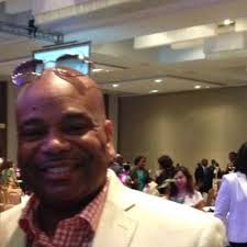 Dexter Hall (@bankerdex)