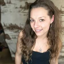 Brooklyn Lewis (@brookelovestacos)