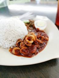 Traditionally, it's served as a quick hearty breakfast meal; Naufalantezem On Twitter Nasi Lemak Sambal Sotong Dap Pic Taken By The First Generation Of Google Pixel Using Single Lens Only