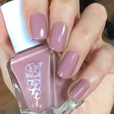 O essie gel couture é um sistema de verniz durável de 14 dias, em dois estágios, com cor e acabamento. Crystal On Twitter Onmynails This Week Essie Princess Charming A Beautiful Rosey Nude From The New Enchanted Collection Swoon A For Color A For Formula And A For The Gc Brush That