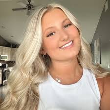 Paige Malloy's Instagram, Twitter & Facebook