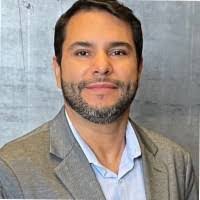 Javier Aragon's Instagram, Twitter & Facebook